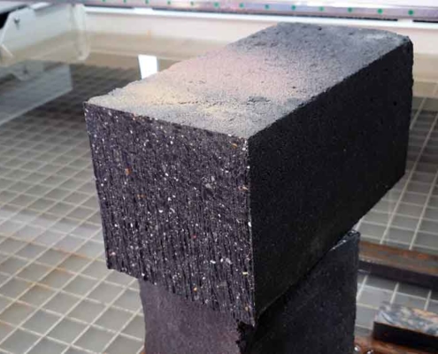 Betonblock 150mm geschnitten auf CNC Wasserstrahlschneidanlage Betonblock 150mm geschnitten auf CNC Wasserstrahlschneidanlage