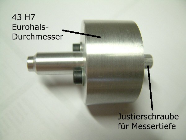 Messerhalter mit Schleppmesser zum Folie schneiden Messerhalter mit Schleppmesser zum Folie schneiden