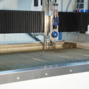 Wasserstrahlschneidanlage HPC Wasserstrahlschneidanlage HPC