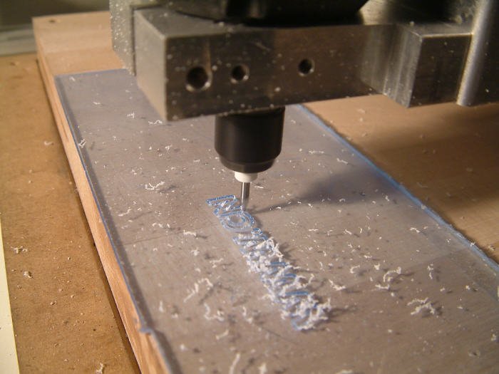 CNC gravieren in Plexiglas CNC gravieren in Plexiglas