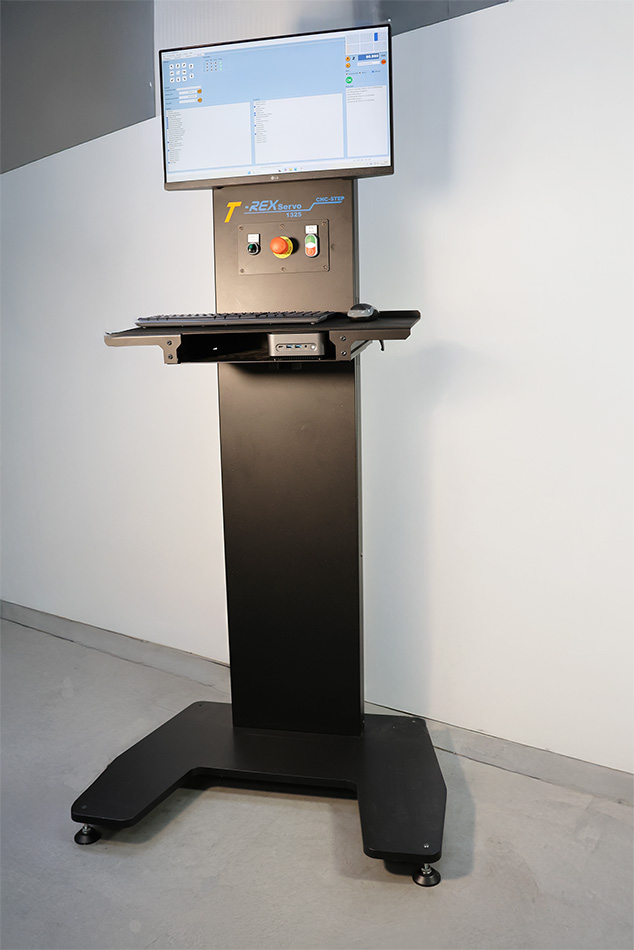portalfräsmaschine t-rex-servo-1325- mit-bedienterminal